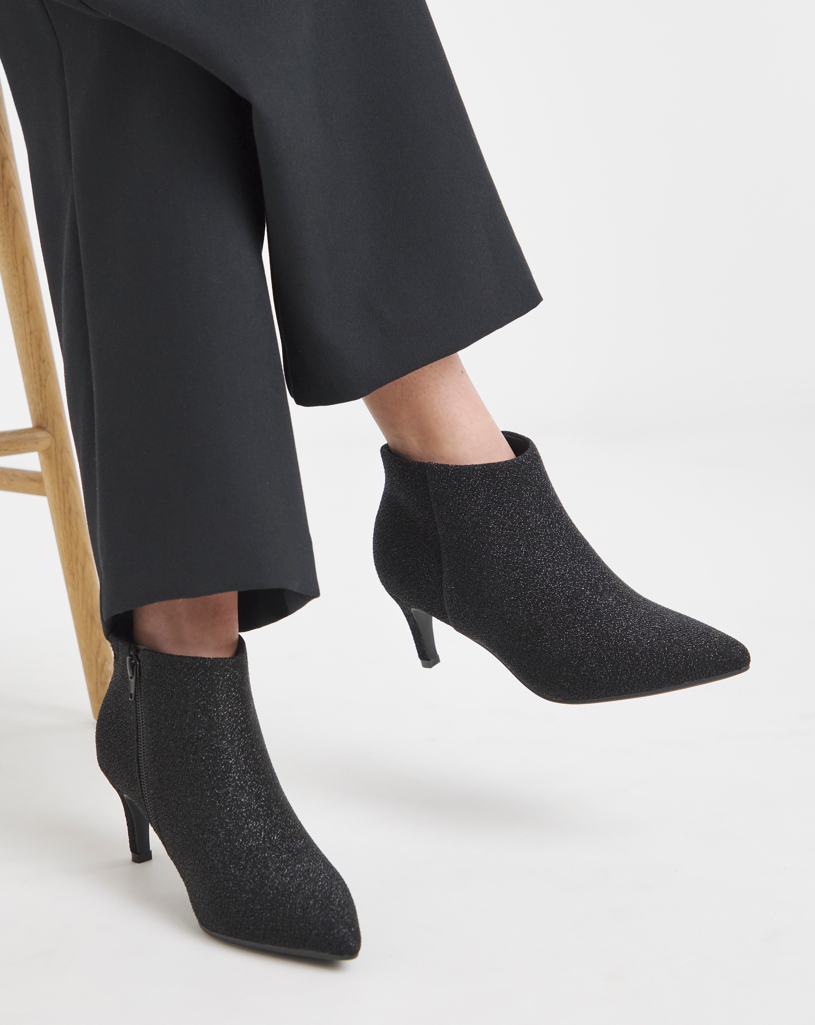 Kitten Heel Pointed Toe Ankle Boot EEE