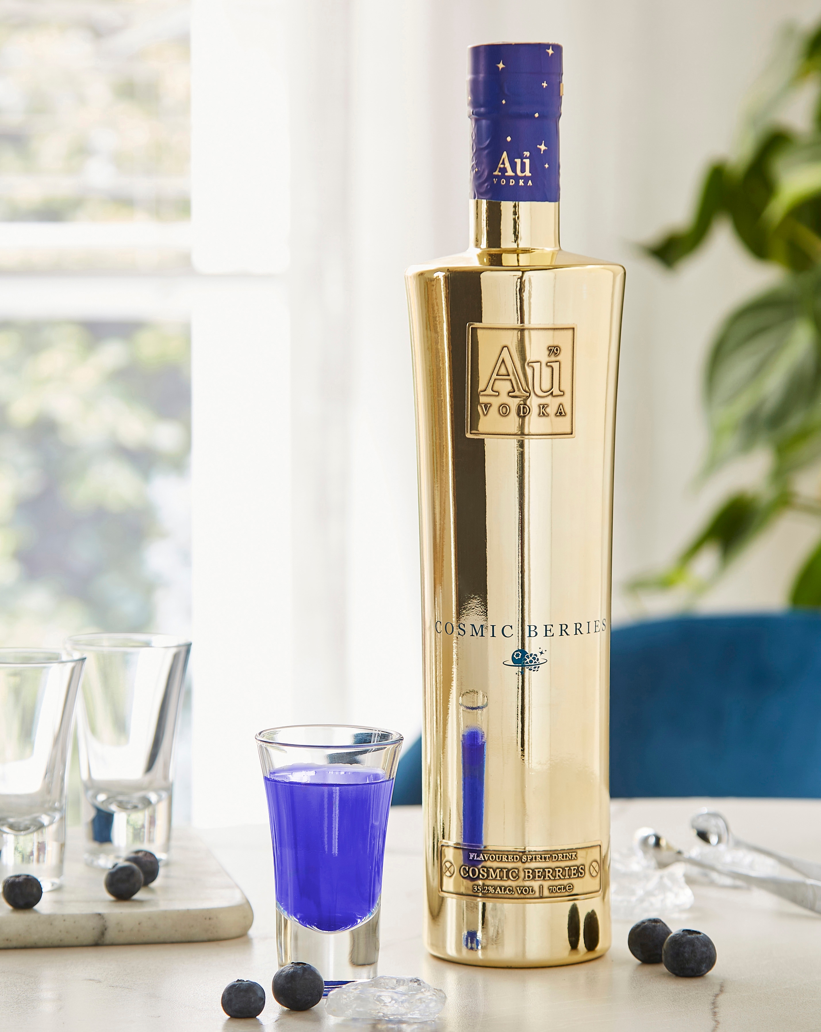 Au Vodka Cosmic Berries 70cl