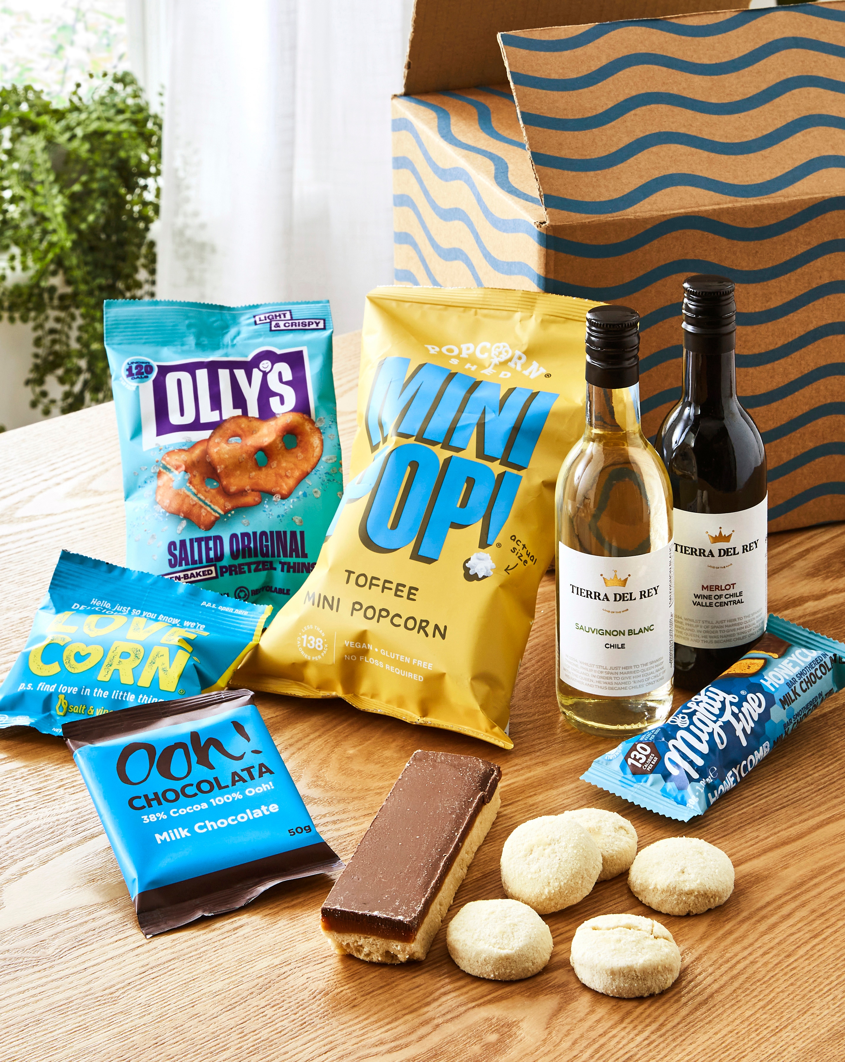 New In - Desert Island Food Gift Hamper