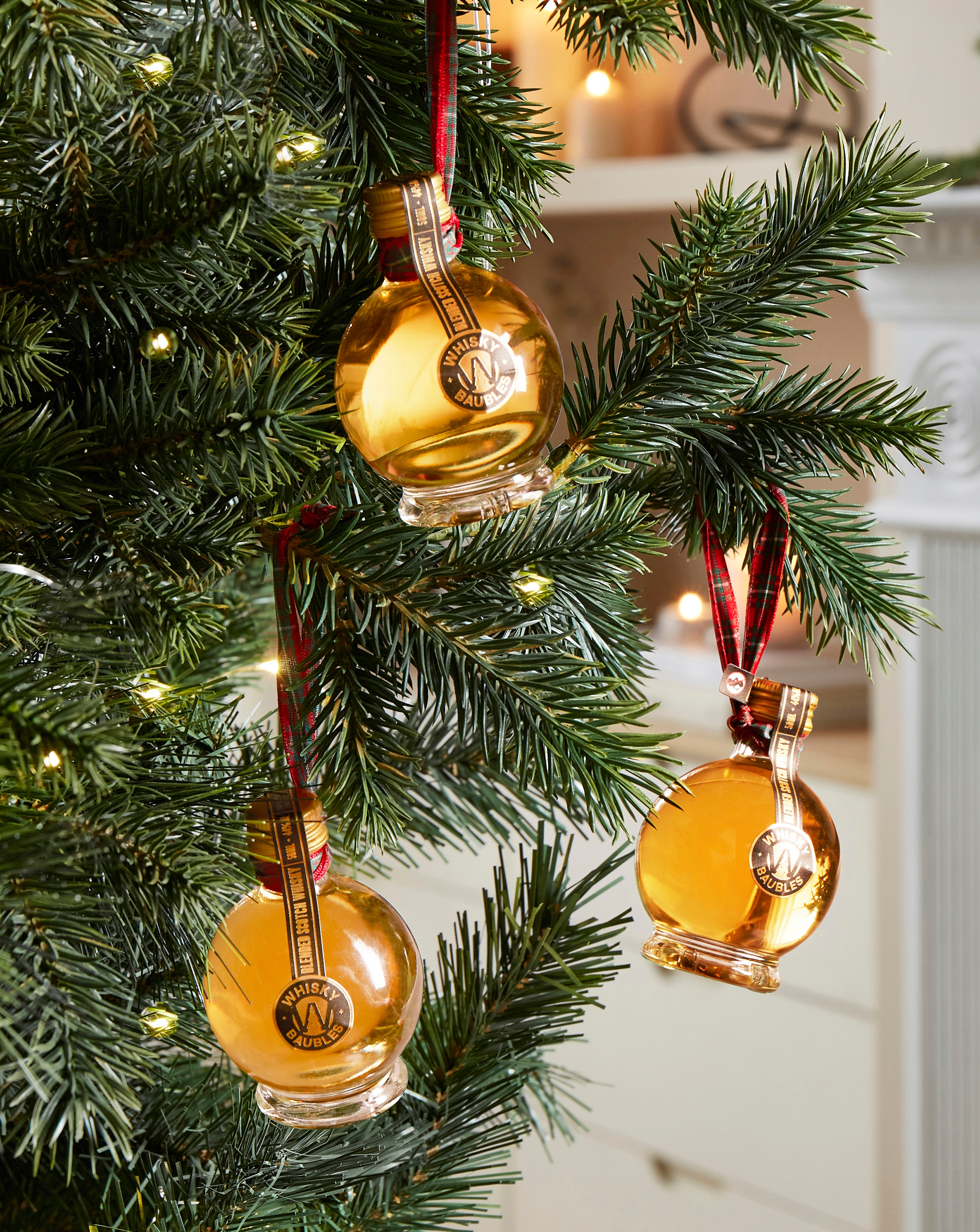 New In - Scotch Whisky filled Baubles 3 x 50ml