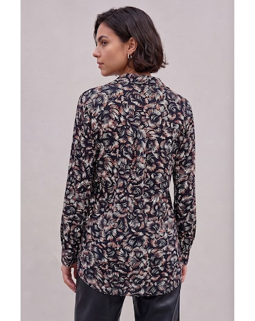 Roman Abstract Puff Print Shirt