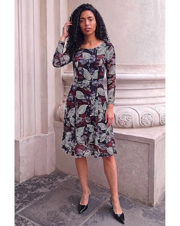 Roman Leaf Lace Stretch Dress