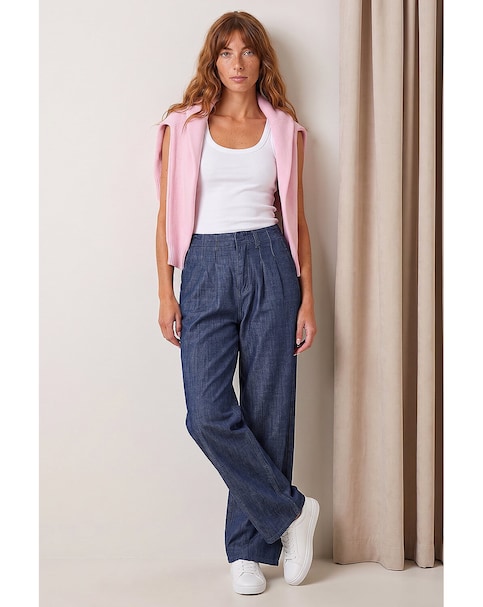 Roman Cotton Wide Leg Pleat Jean