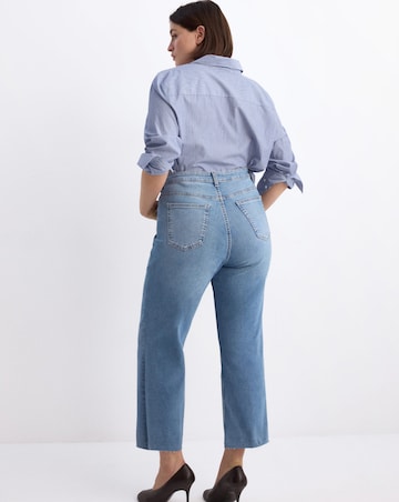 Mango Flared Crop Jean
