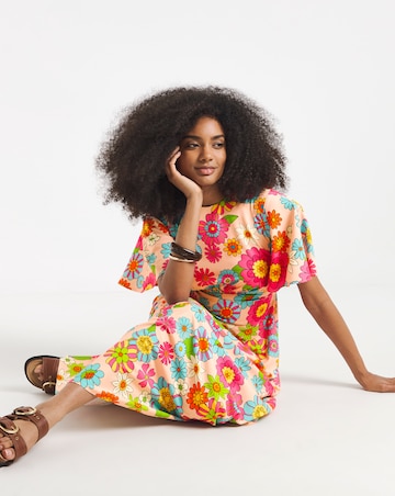 Twisted Wunder Maxi Crepe Dress