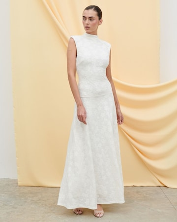 Pretty Lavish Tyra Drop Hem Floral Maxi Dress