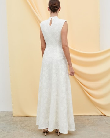 Pretty Lavish Tyra Drop Hem Floral Maxi Dress