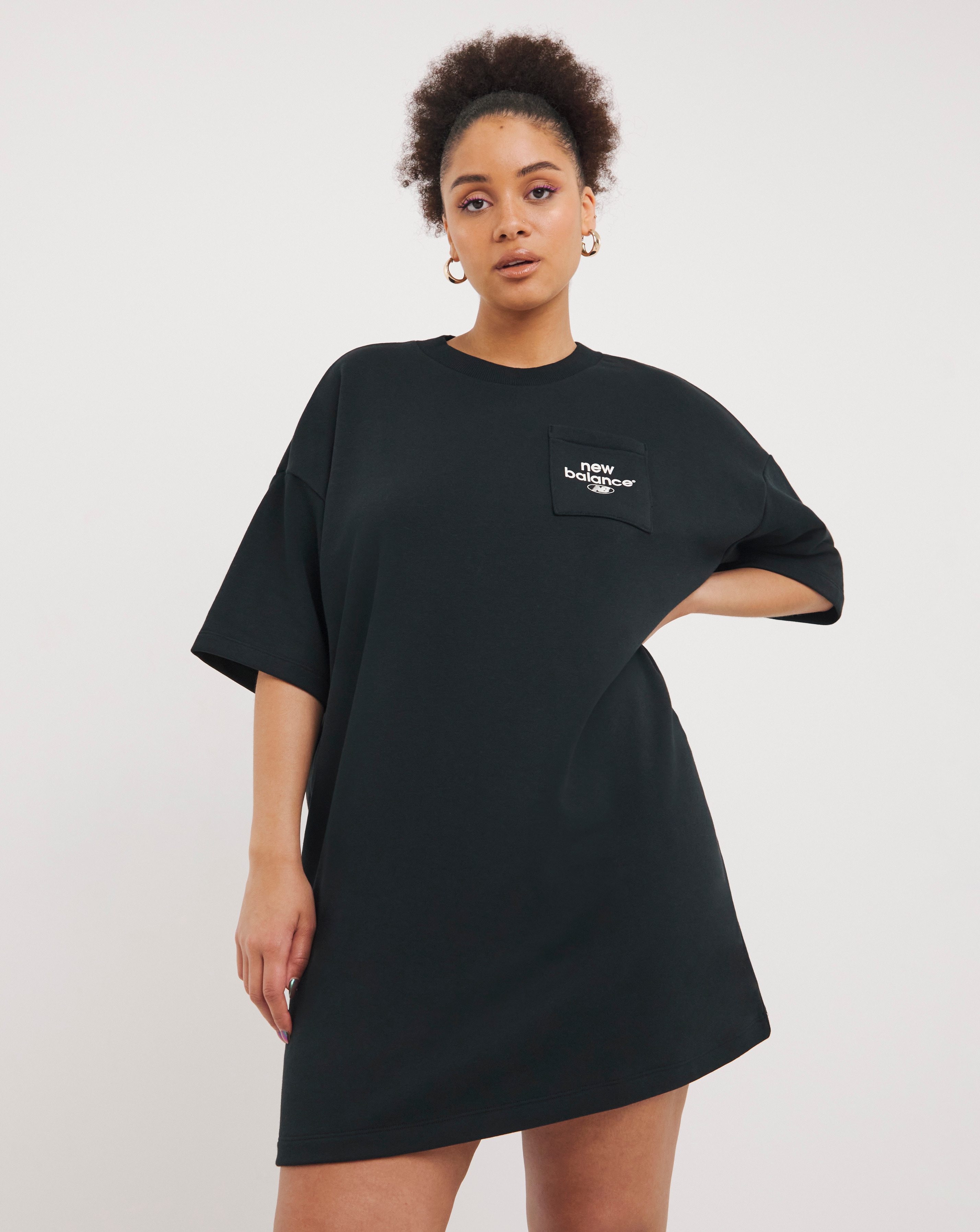 New Balance Essentials Graphic Dress