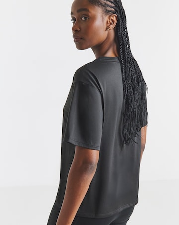 PUMA Essential Relaxed T-Shirt
