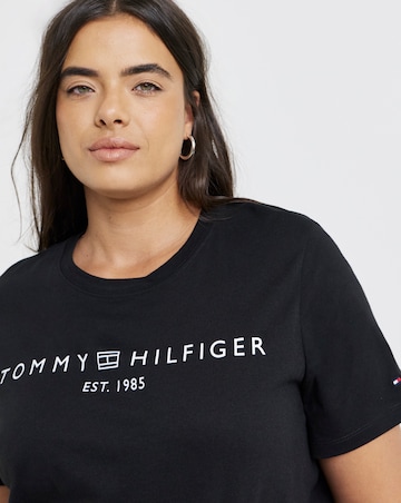 Tommy Hilfiger Modern Logo Crew Neck Sweatshirt