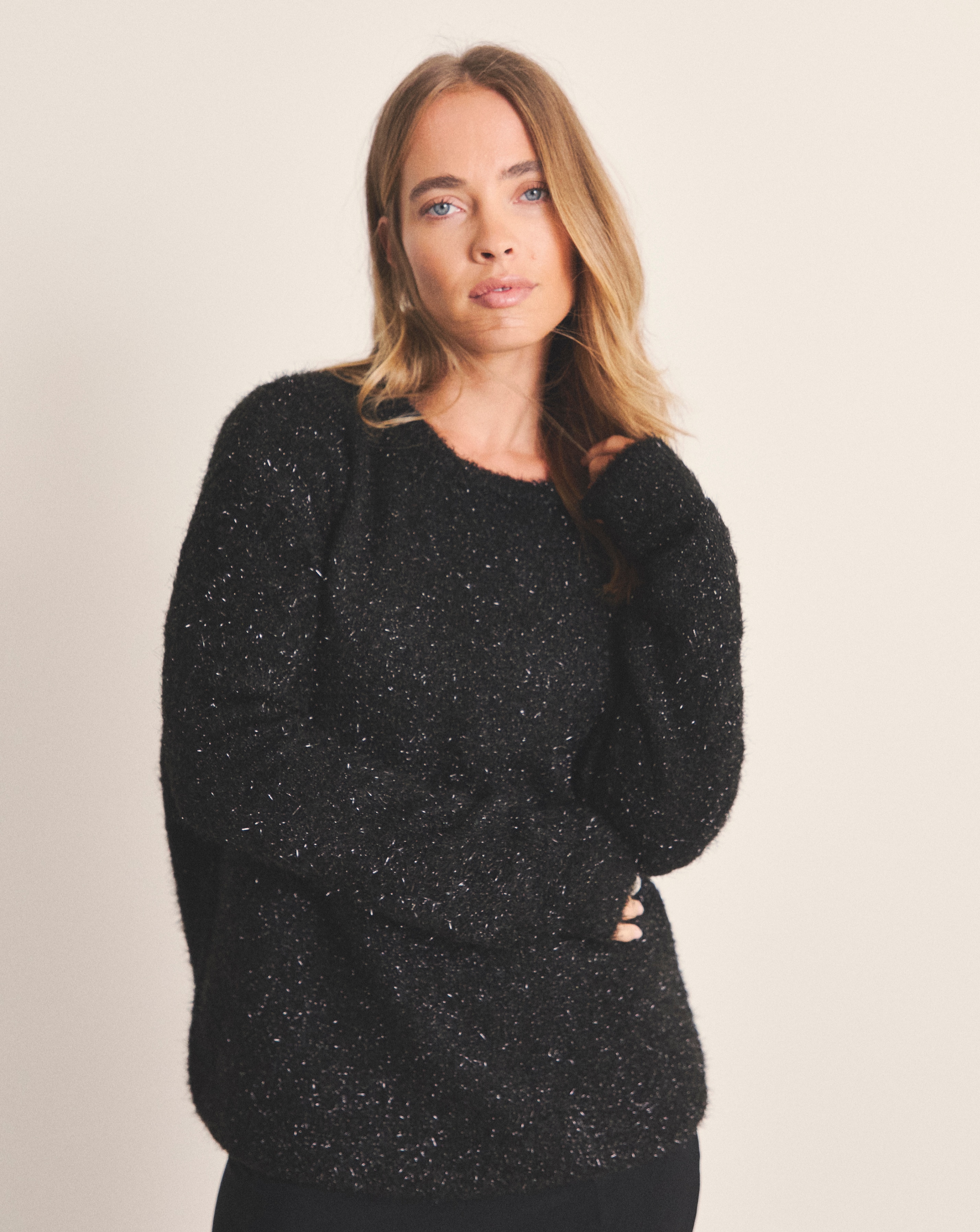 New In - Simply Be Tinsel Knit Bow Back Jumper