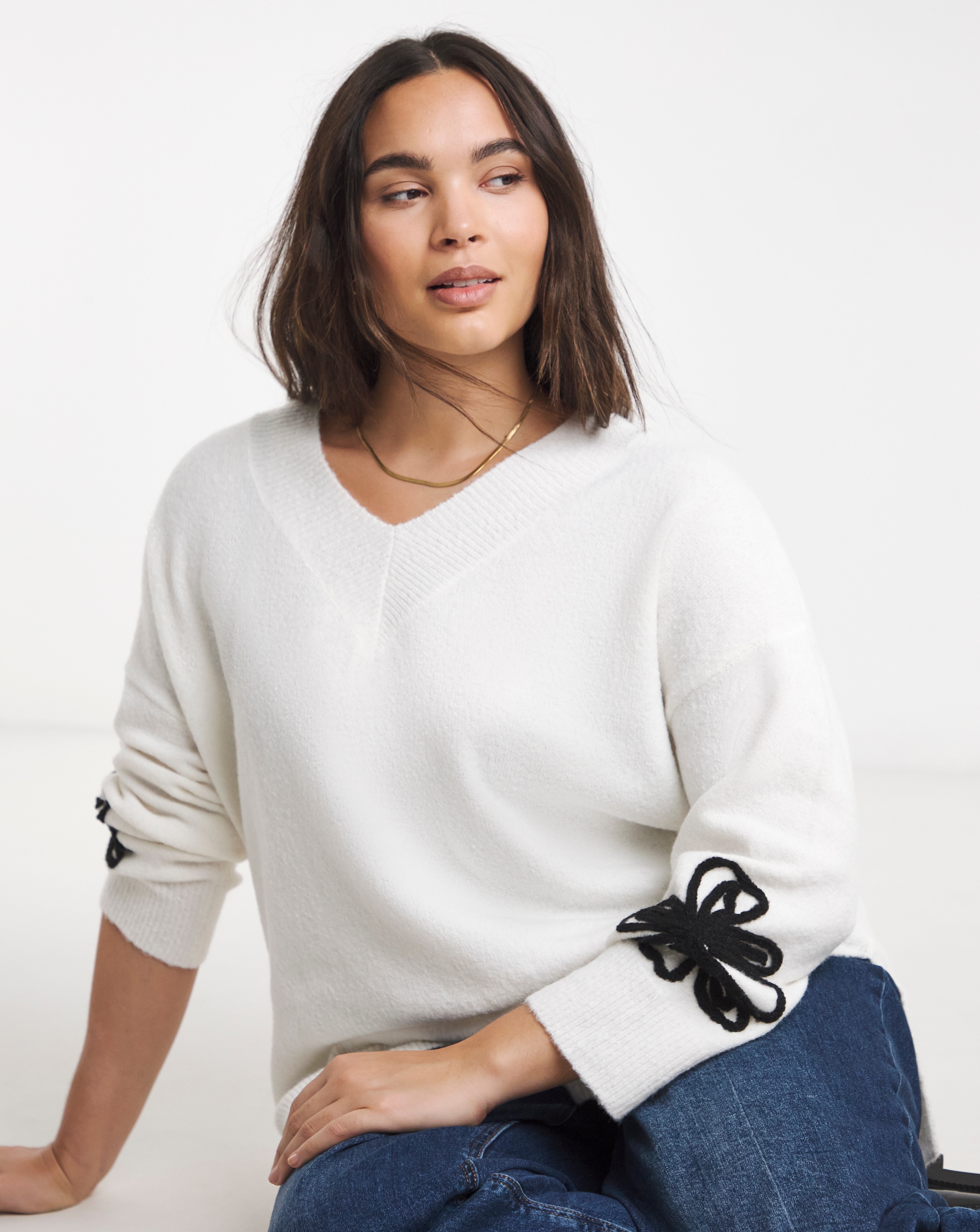 Floral Embroidered Sleeve Tunic