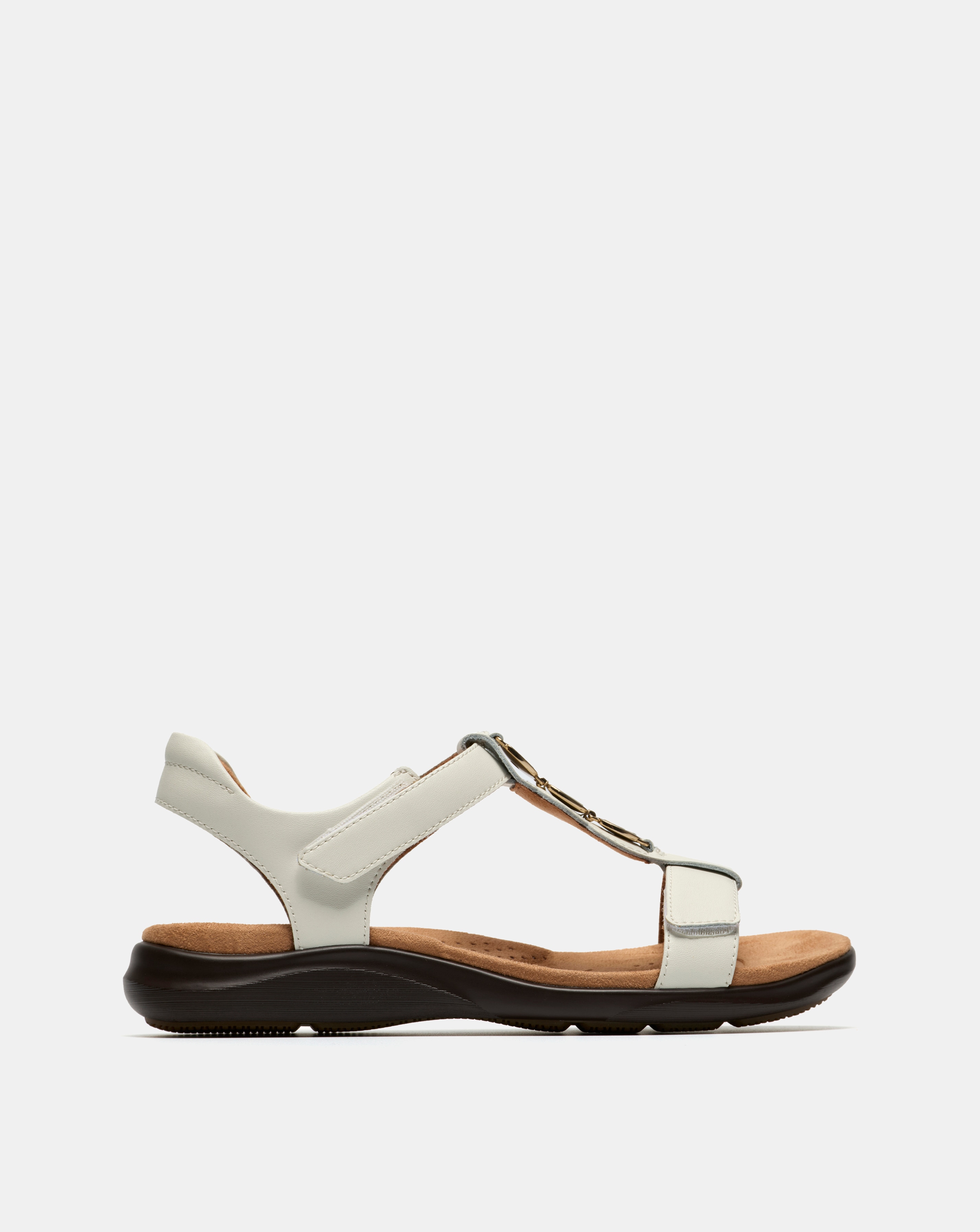 New In - Clarks Arwell Leather Sandal E Fit
