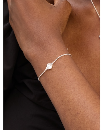 Simply Silver Sterling Silver 925 Polished Diamond Cut Clover Bracelet