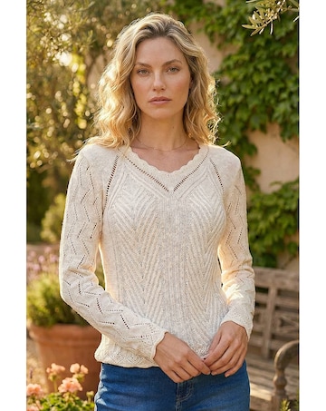 Roman Scallop V-Neck Knit Jumper