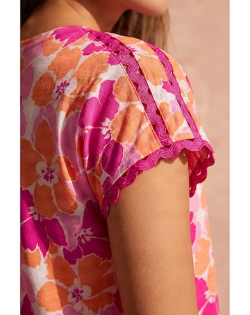 Roman Floral Print Ric Rac Trim Top