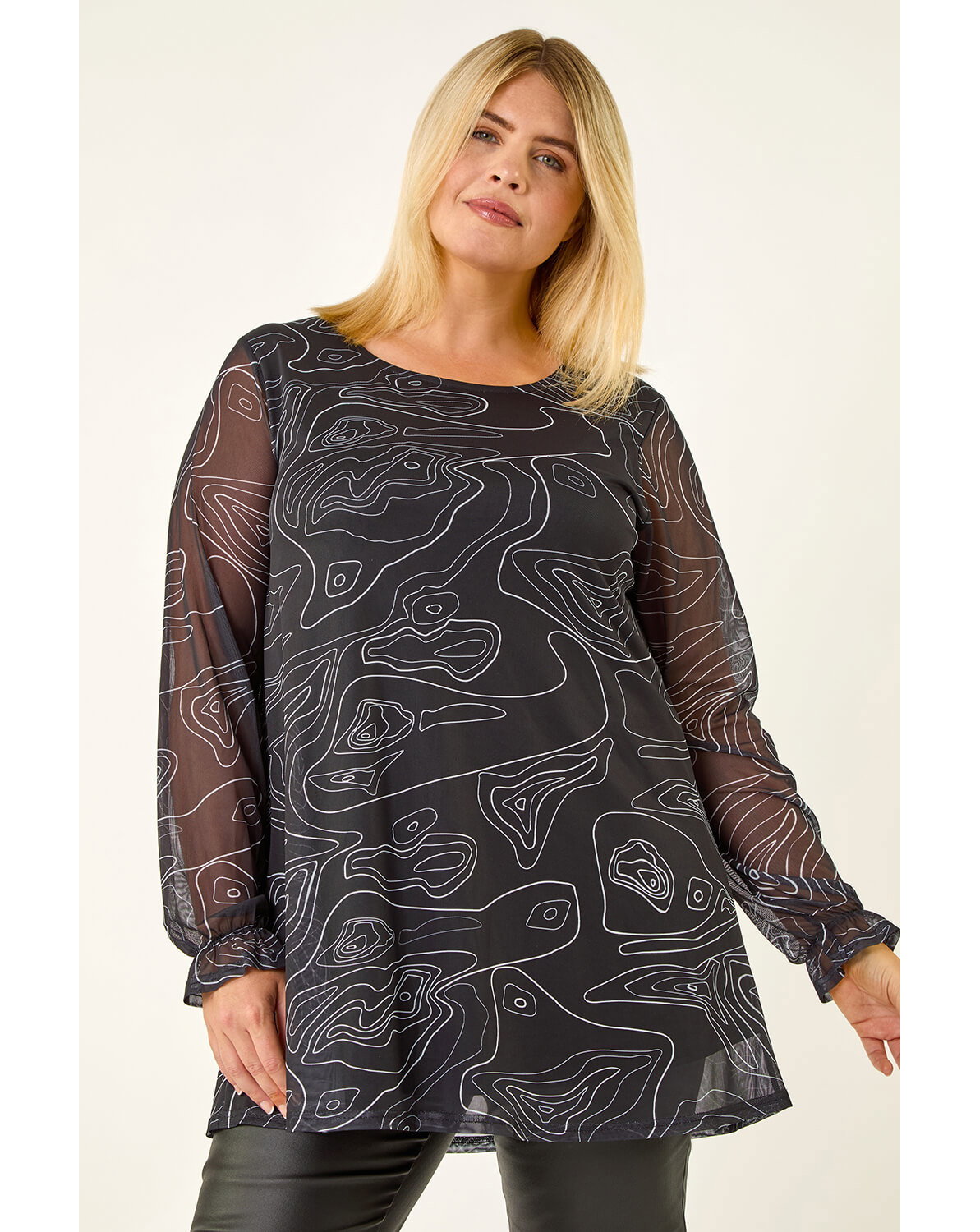 Roman Curve Swirl Print Stretch Top