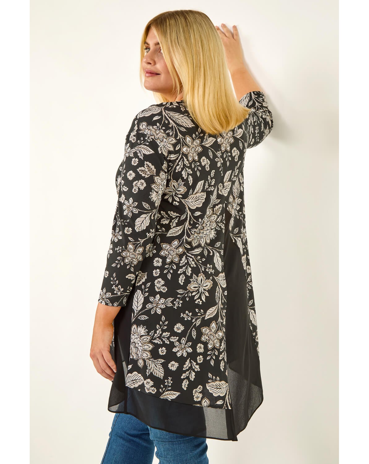 Roman Curve Floral High Low Top