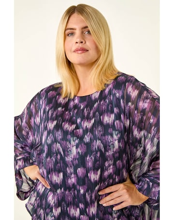 Roman Curve Swirl Print Metallic Top