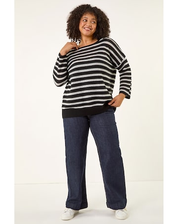 Roman Curve Crochet Stripe Knit