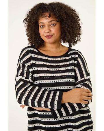 Roman Curve Crochet Stripe Knit