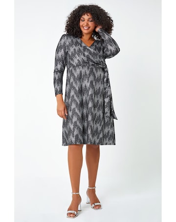 Roman Curve Shimmer Stretch Wrap Dress
