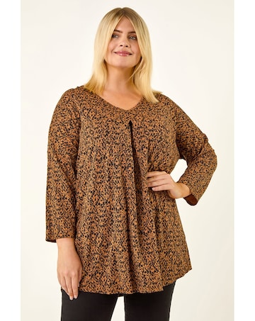 Roman Curve Spot Print V-Neck Tunic Top