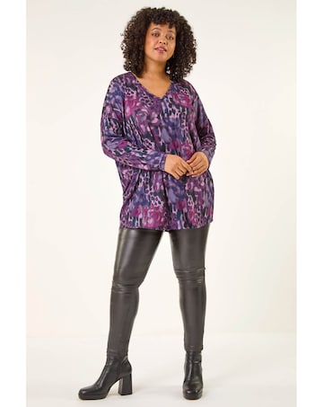 Roman Curve Printed Stretch Tunic Top