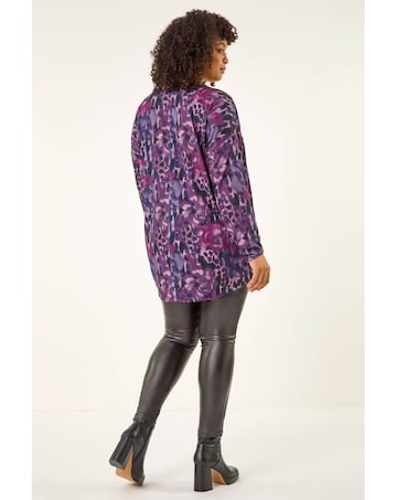 Roman Curve Printed Stretch Tunic Top