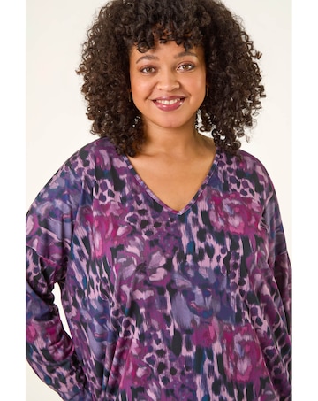 Roman Curve Printed Stretch Tunic Top