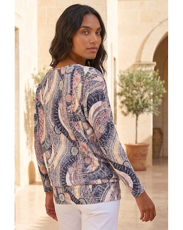 Roman Abstract Banded Hem Stretch Top