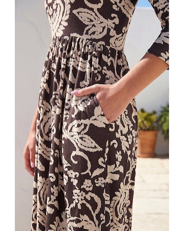 Roman Leaf Print Pocket Dress