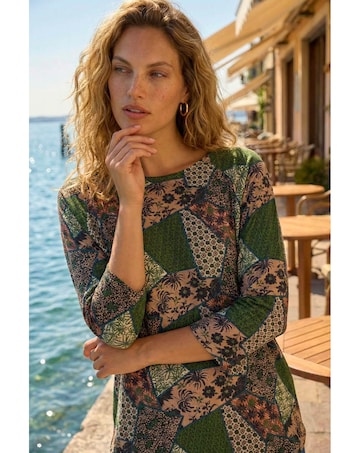 Roman Floral Patchwork Stretch Top