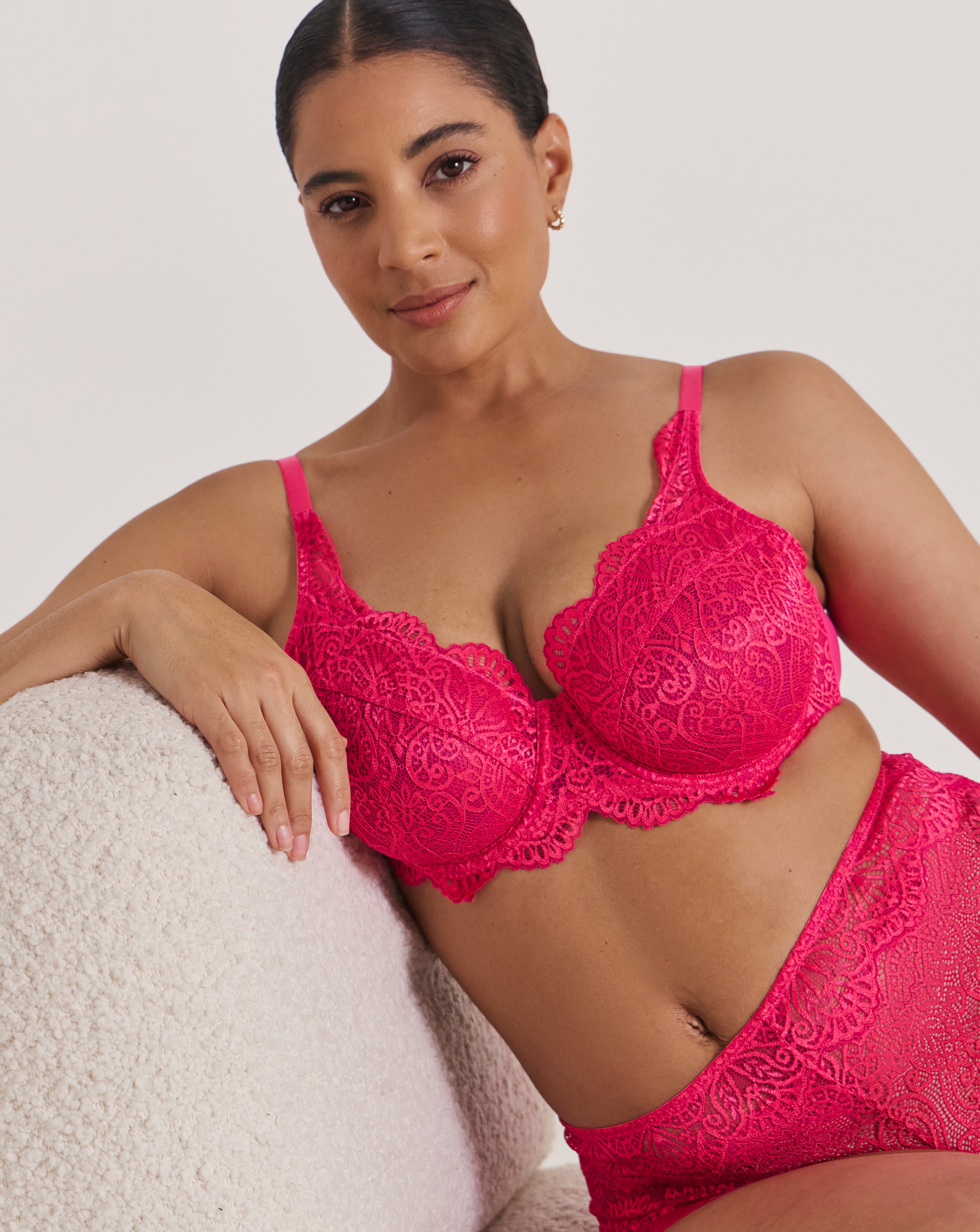 New In - Mila Full Cup Bra