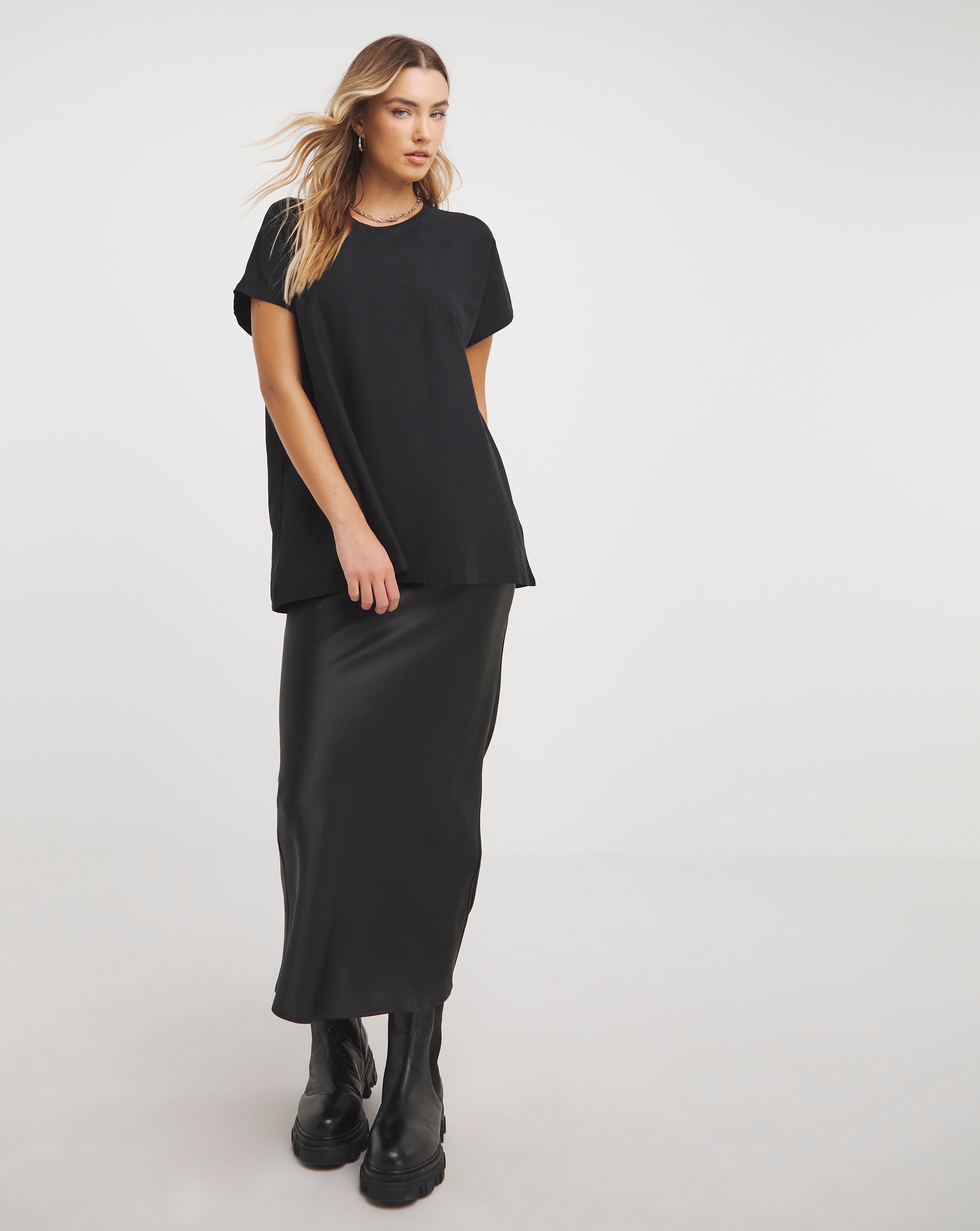 Black Oversized Slouchy Dip Back Tee