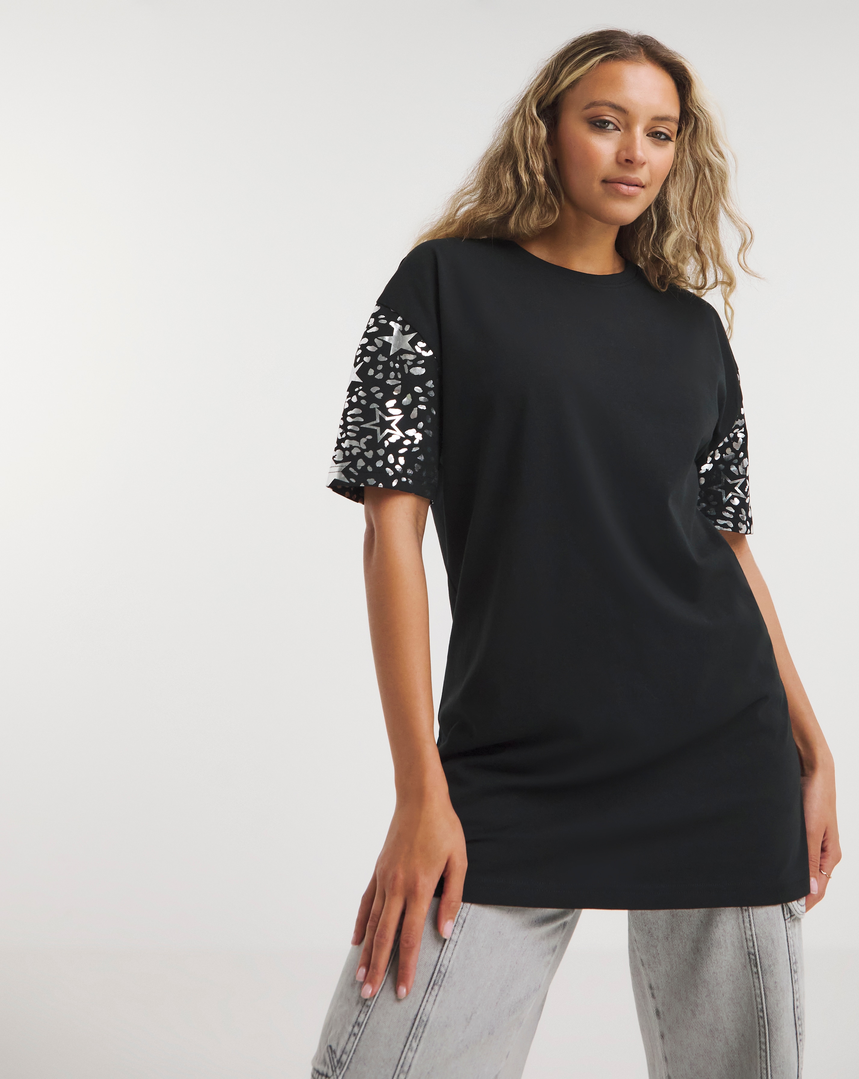 Star Foil Print Oversized Sleeve Tee