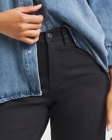 24/7 Boyfriend Jean