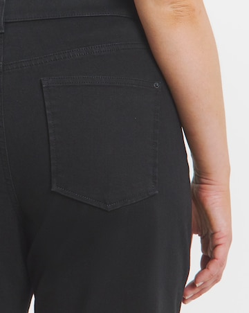 24/7 Boyfriend Jean