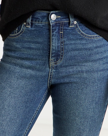 Vintage Blue 24/7 Skinny Jean