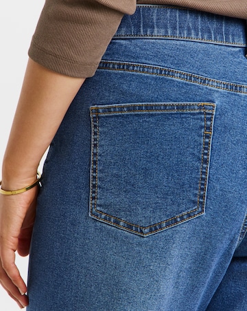 Western 24/7 Straight Leg Jean