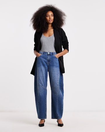 Mid Wash Voluminous Barrel Leg Jean