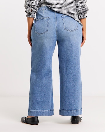 Light Wash Authentic Crop Wide Jeans