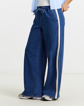 Mid Wash Cosy Side Stripe Jogger Jeans