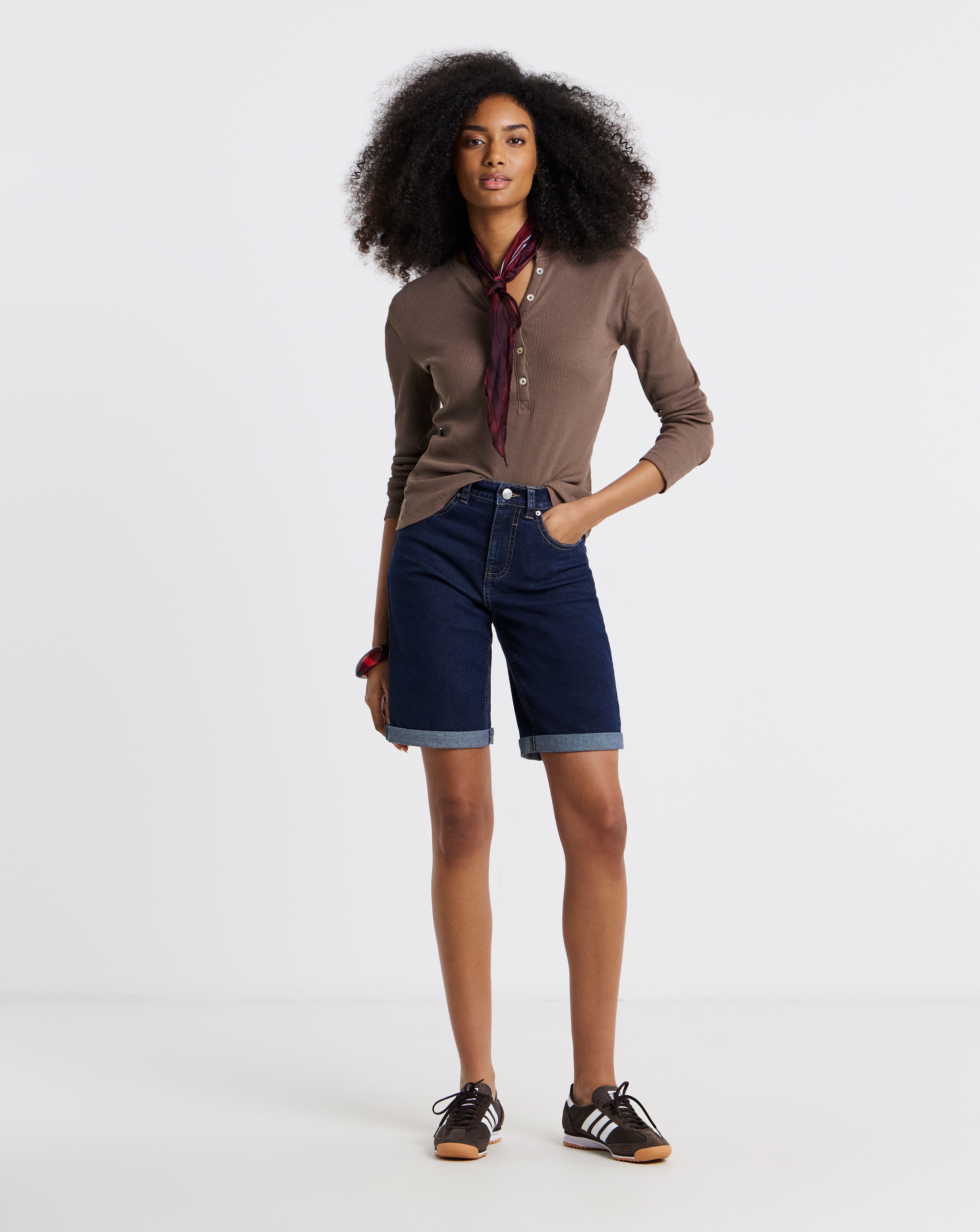 New In - Indigo 24/7 Knee Short