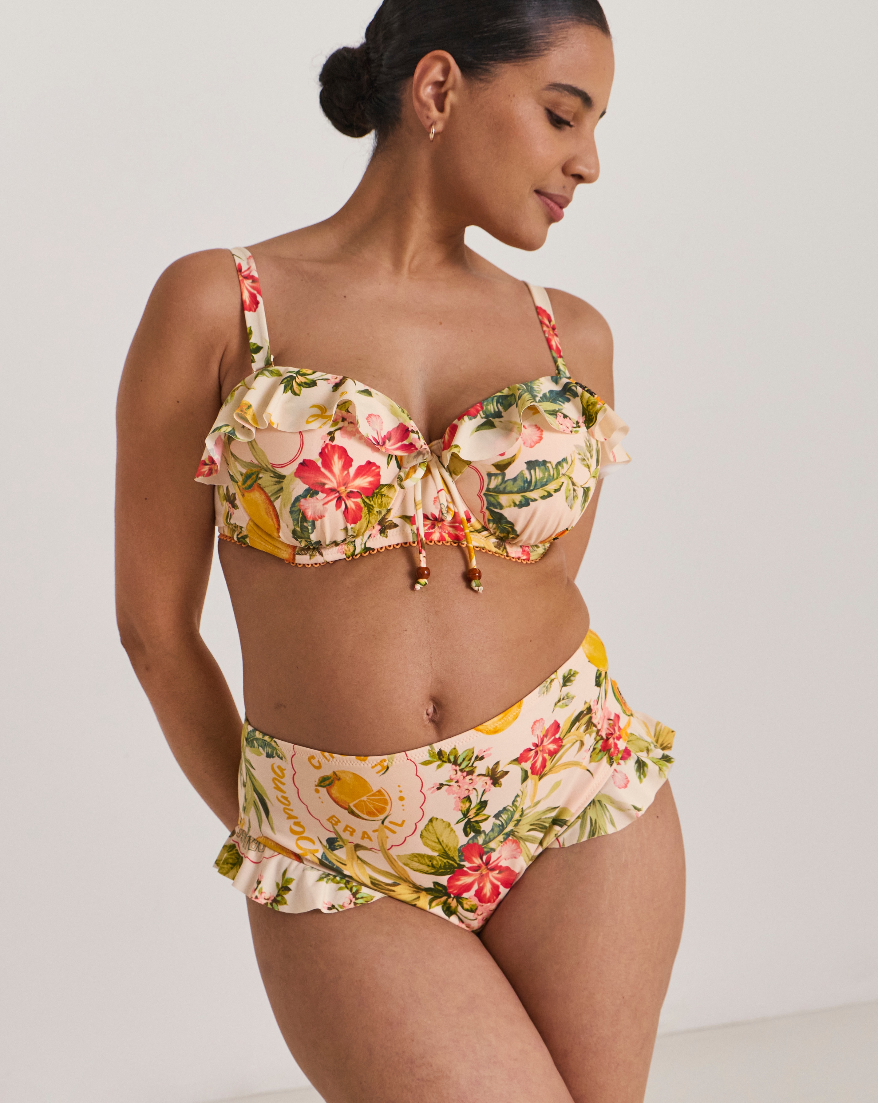 New In - Frill Bikini Bottoms