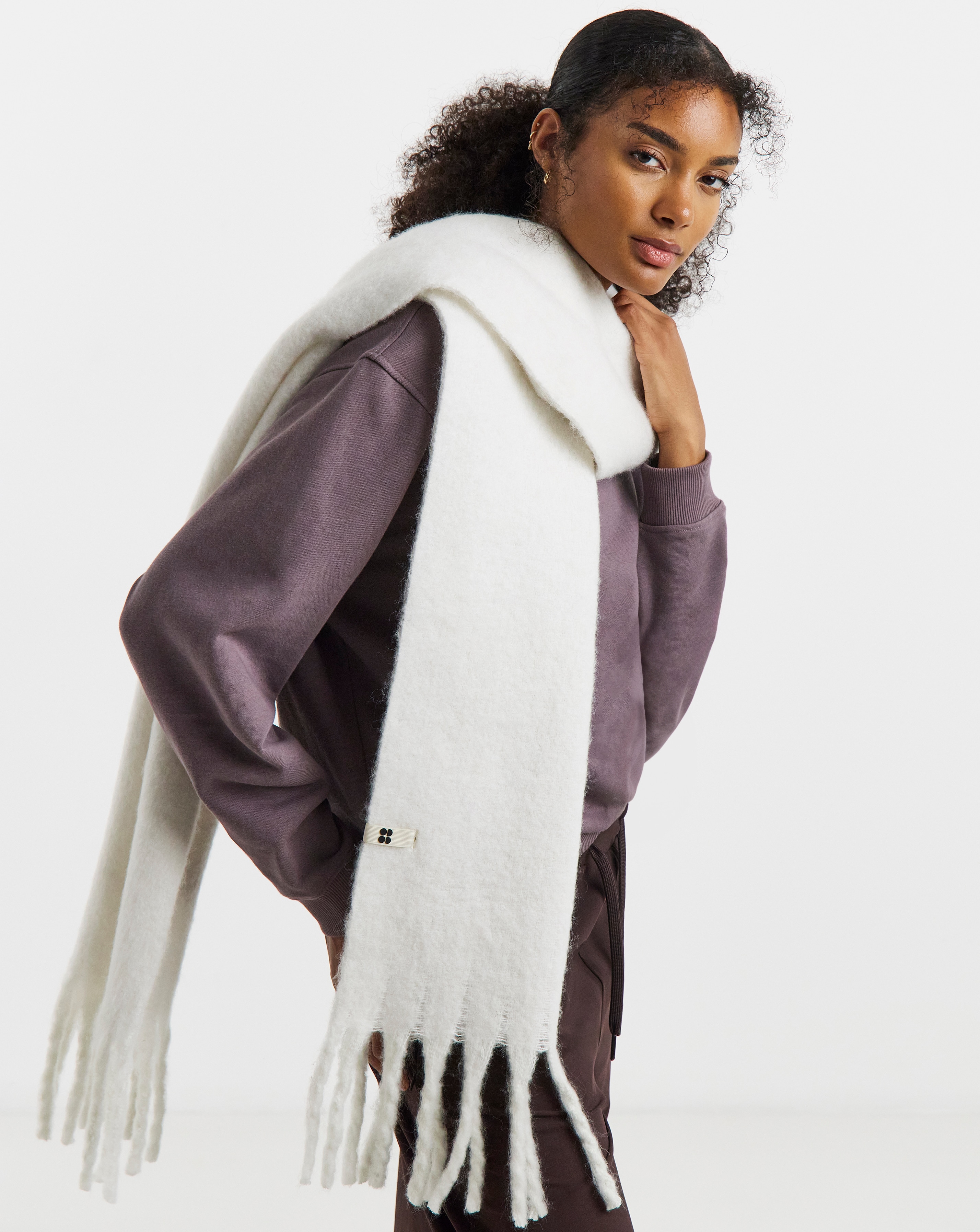New In - Sweaty Betty Soft Cloud Tassle Scarf