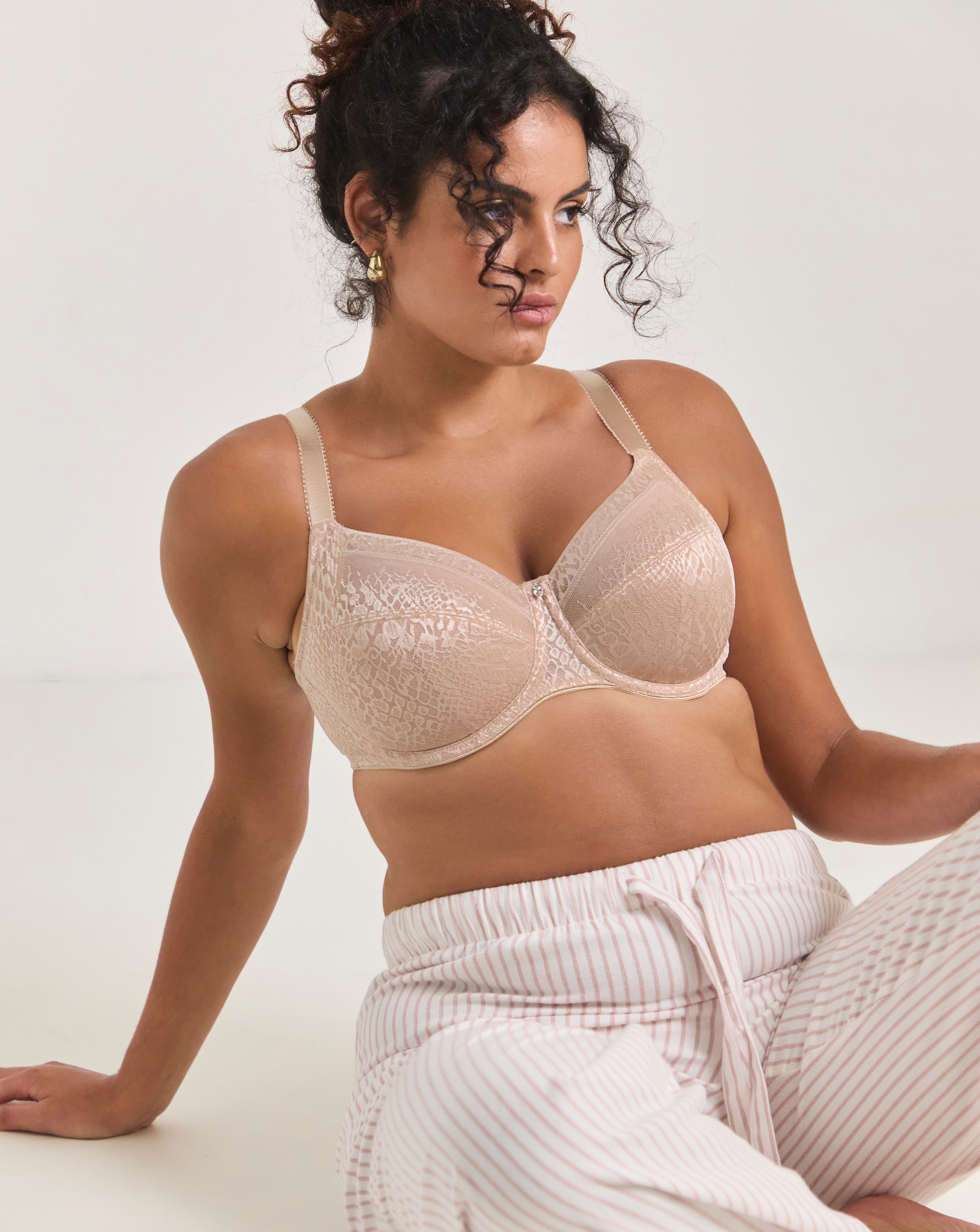 Fantasie Envisage Full Cup Bra In Beige | UK Size 32D Women's