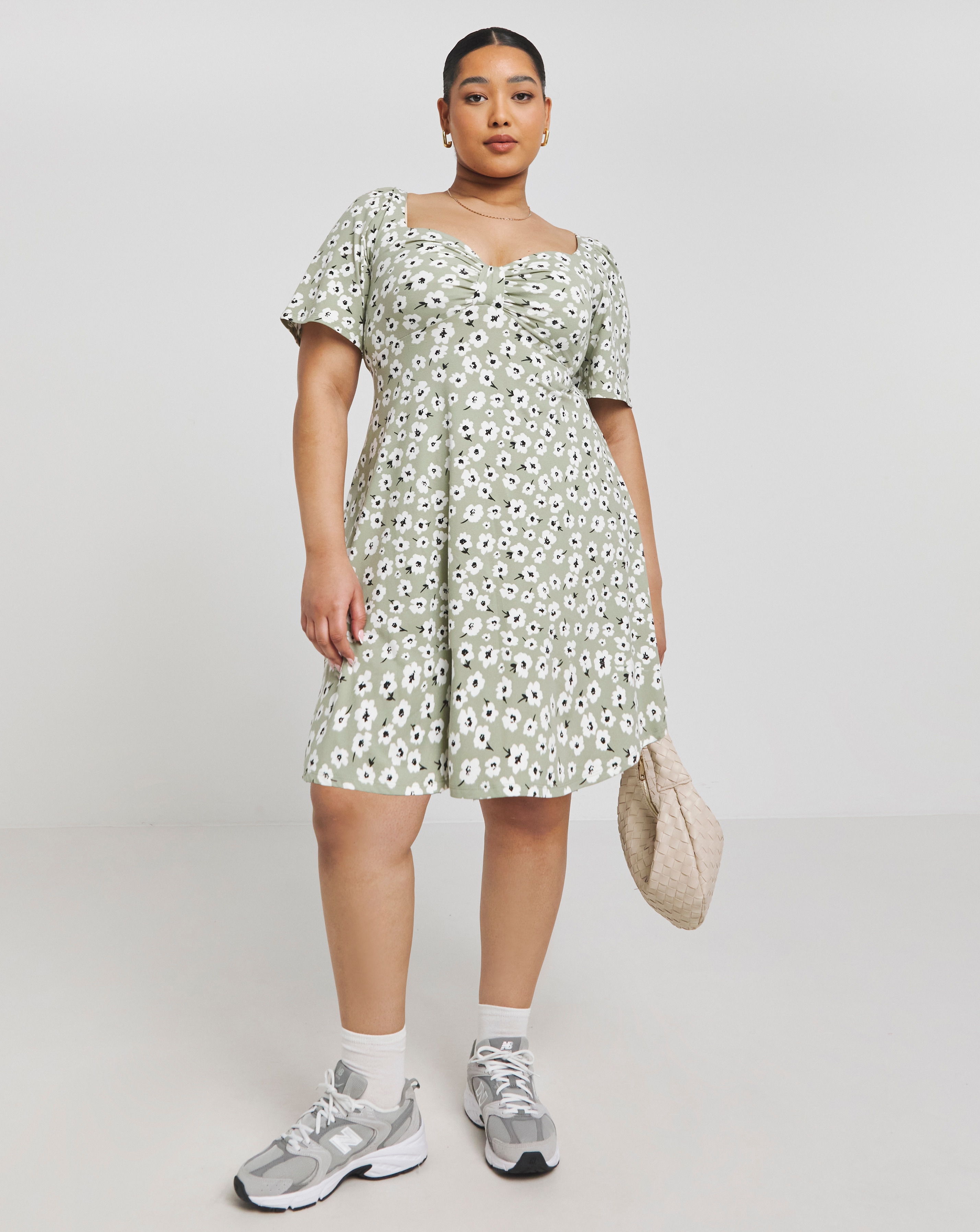 Simply Be - Women's Supersoft Jersey Knot Front Skater Dress - Size 10 - Ditsy print - 95% Recycled Polyester 5% Elastane