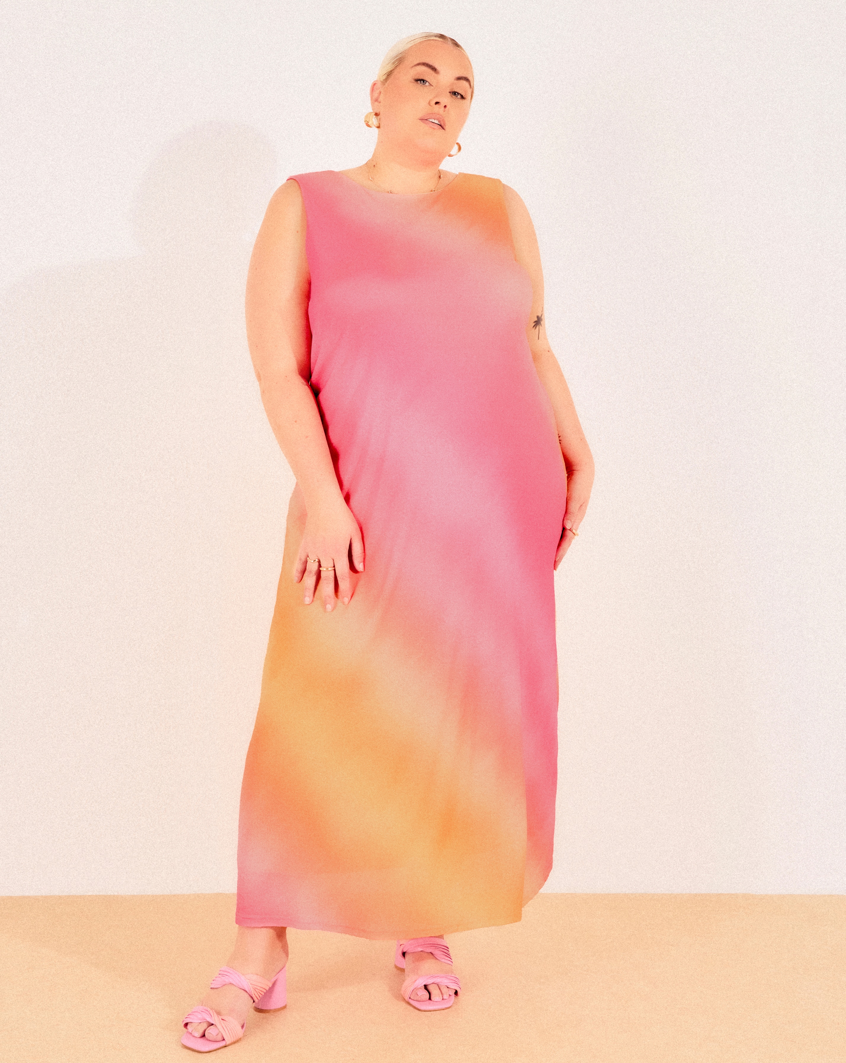 Simply Be - Women's Scoop Back Textured Mesh Maxi Dress - Size 10 - Ombre