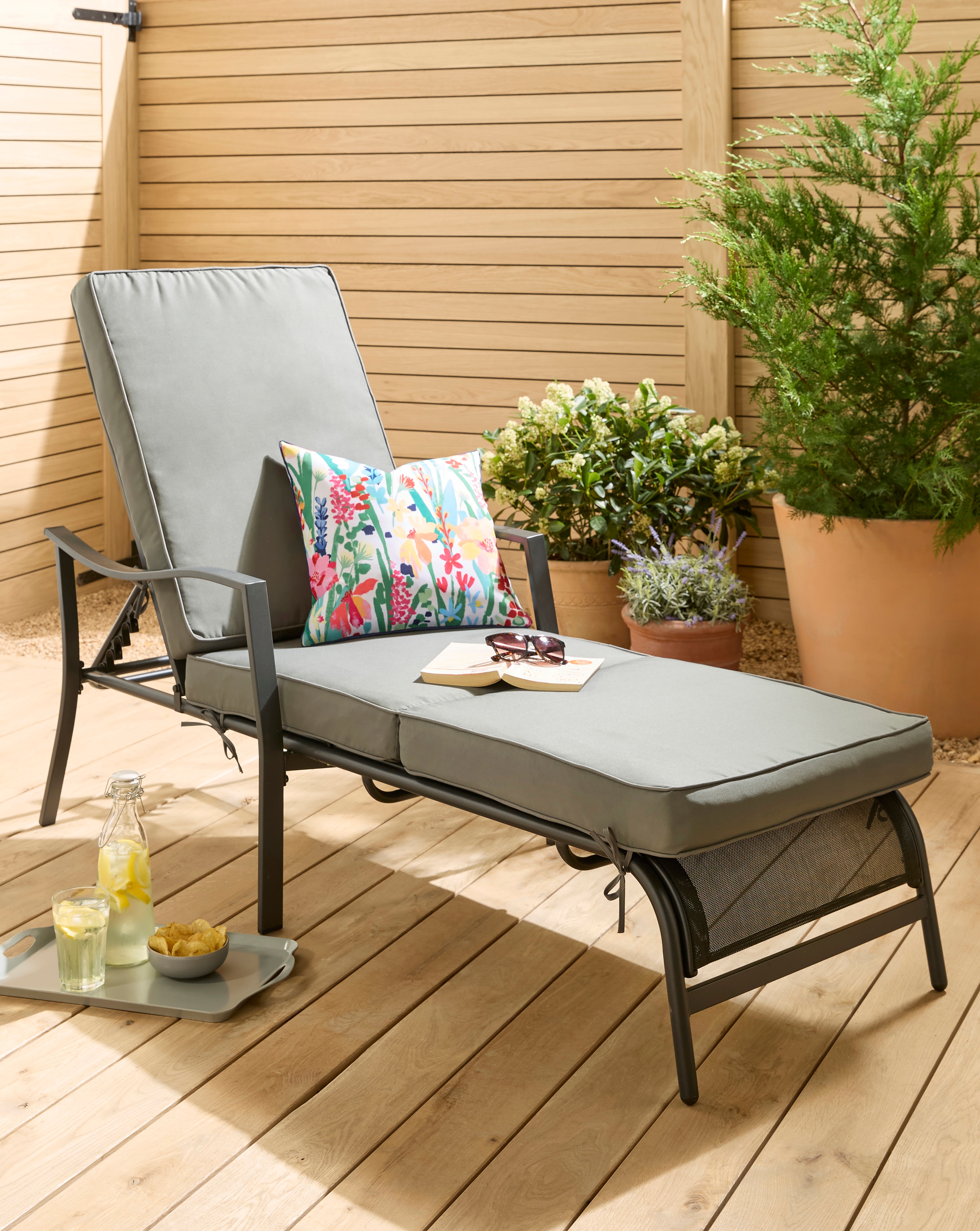 Como Sun Lounger